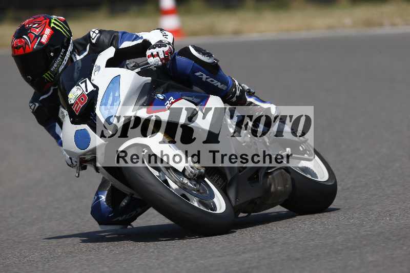 /Archiv-2023/28 05.06.2023 Moto Club Anneau du Rhin/vert-medium/7